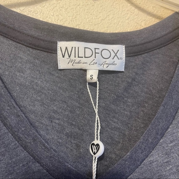 Wildfox Dark Gray V-Neck "EARTH" T-Shirt Women's Small NWT - Picture 6 of 7